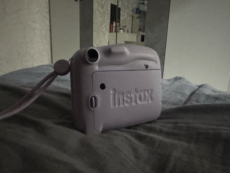 Продажа фотоаппарата instax