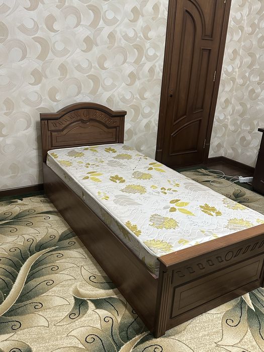 Кровать с ортопедический матрасом 5 штук