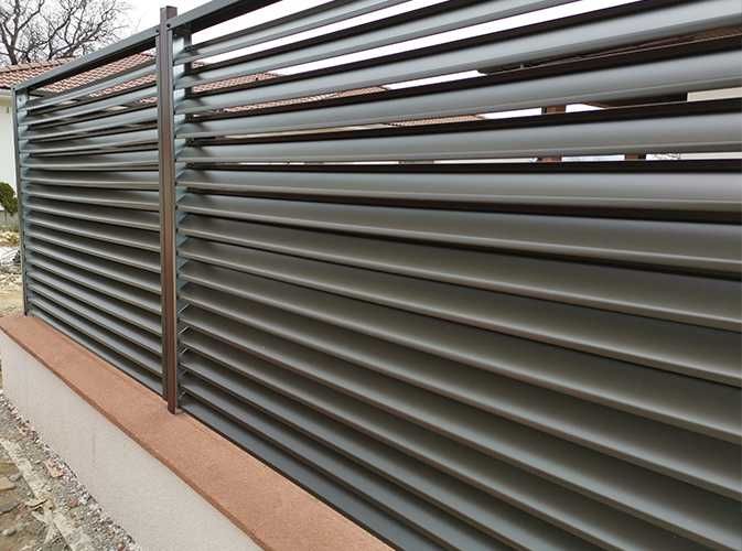 Construim garduri din panou jaluzele, sipca metalica, BCA tabla plasa