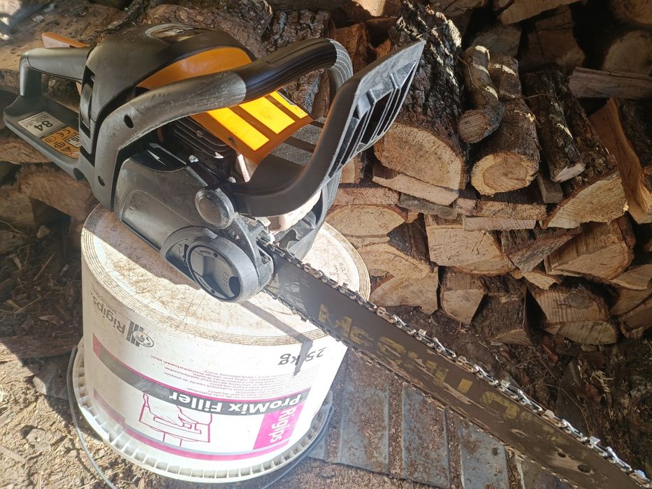 husqvarna 440 facuta de mcculok identik