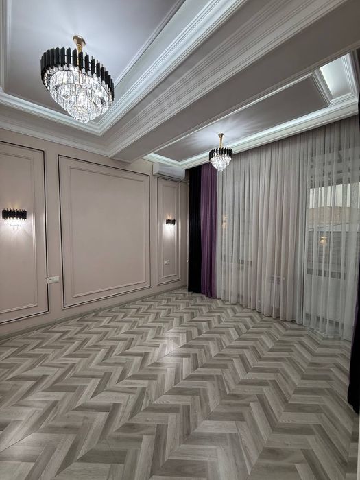 Продается дом 5 комнат, ориентир: Циолковский, 1,7 сотки 300м²