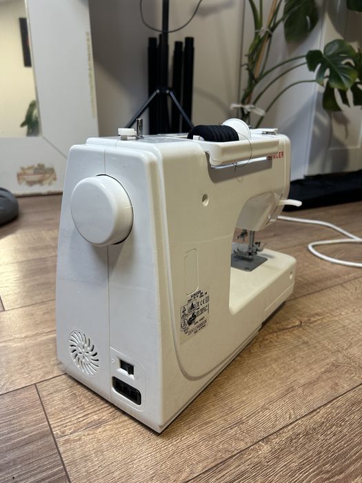 Masina de cusut Singer Mademoiselle