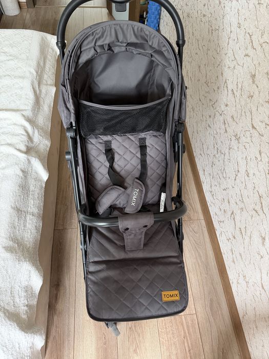 Продам коляску Tomix