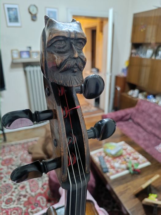 Виолончело ,Щайнер