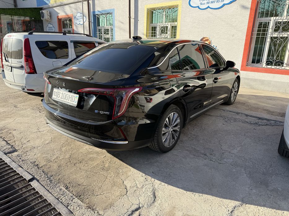 Hongqi eqm5 500 в аренду с выкупом