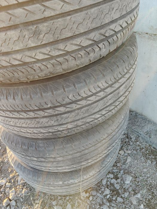 Продаю Резину на 17