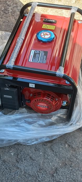 БензиБензиновый  генератор