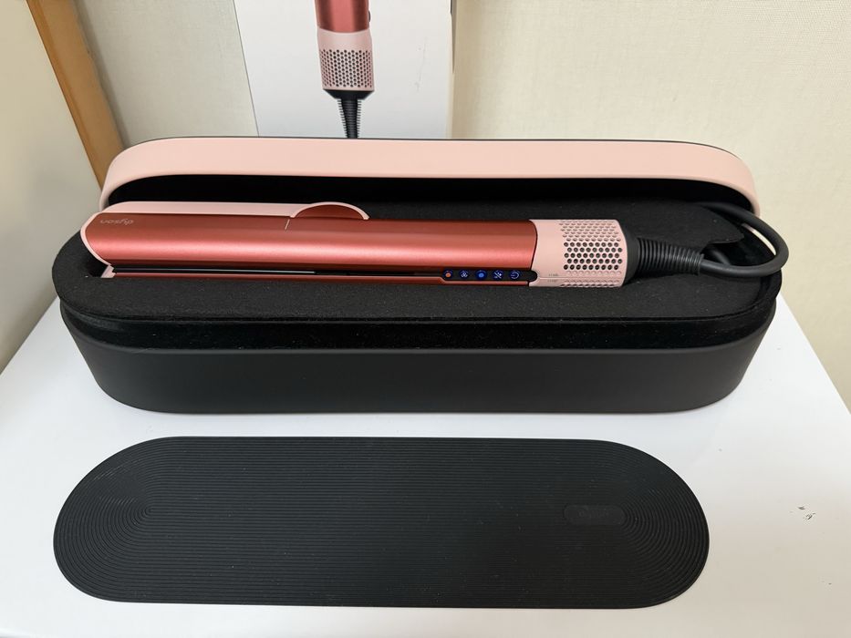 Dyson airstrait НОВЫЙ!