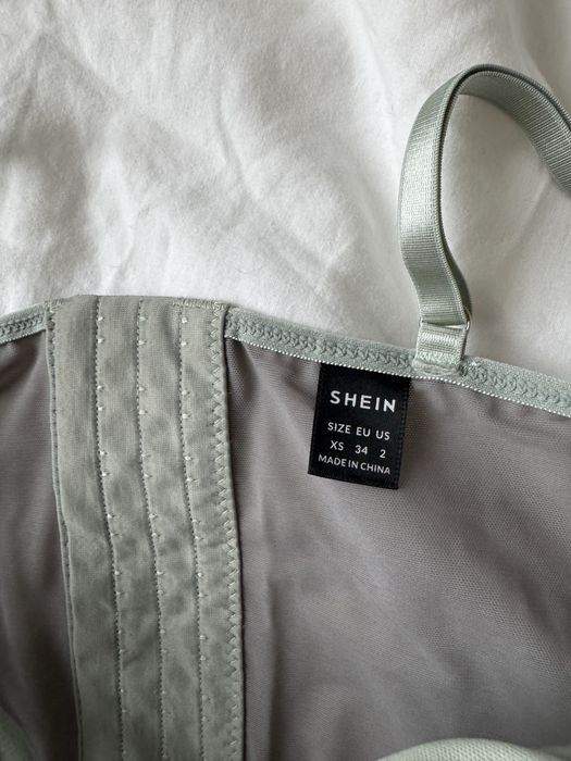 Corset lenjerie verde deschis cu broderie shein