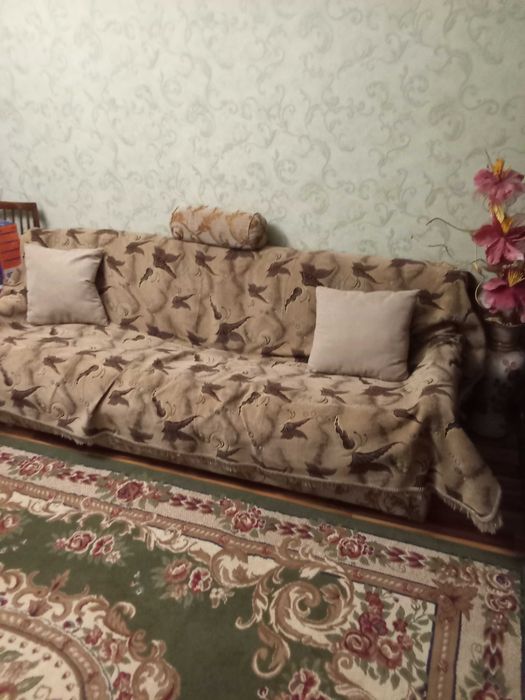 Продам Диван и два кресла