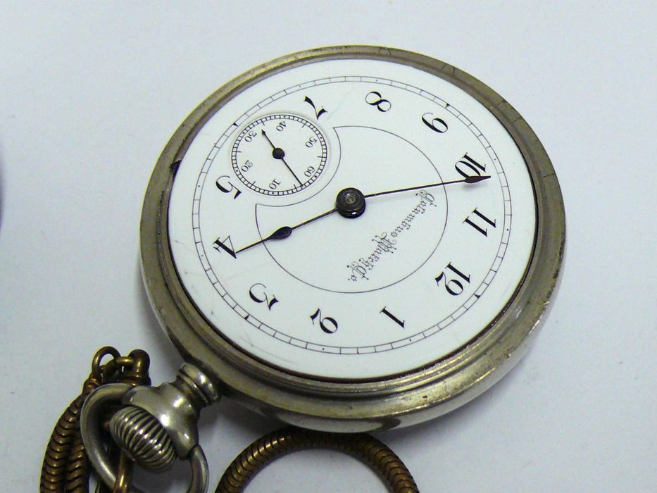 Стар Американски Columbus Watch Co. механичен джобен часовник, работещ