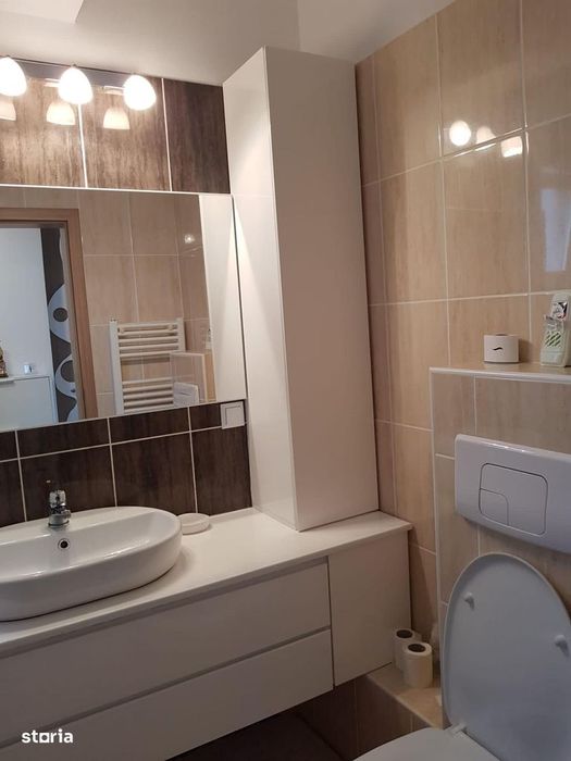 Apartament 2 camere, balcon și lift în Cetate
