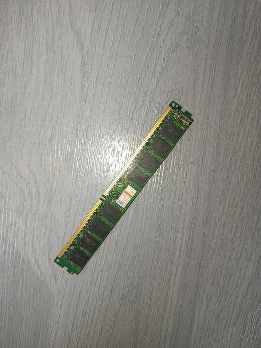 Kingston DDR3 4GB 1600MHz (Holati a'lo) (Kelishiladi)