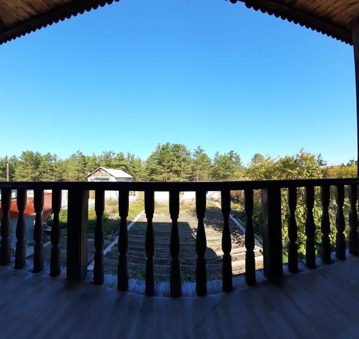 Дом на красном кордоне