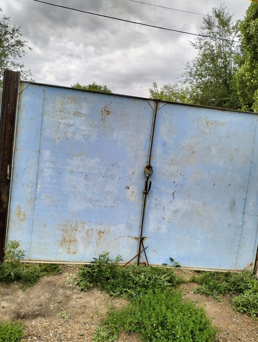 Продам ворота металлические