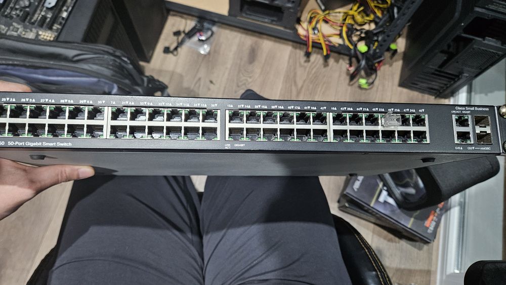 Коммутатор Cisco SG200-50