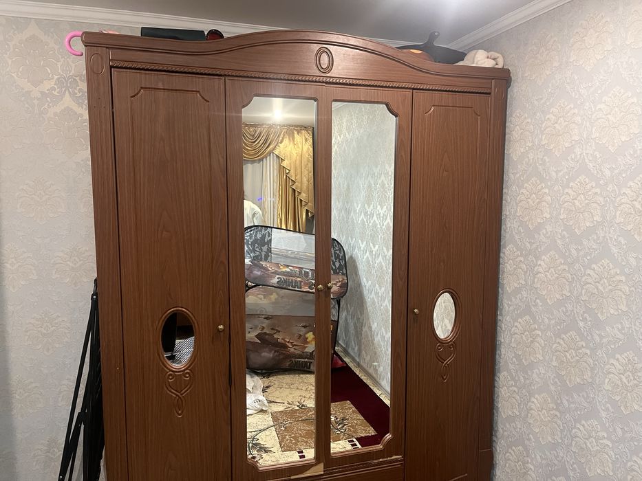 Спальный гарнитур