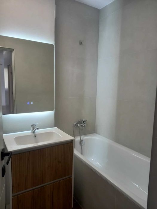 Vând apartament nou cu trei camere in Baia mare pe strada Ștefan cel mare