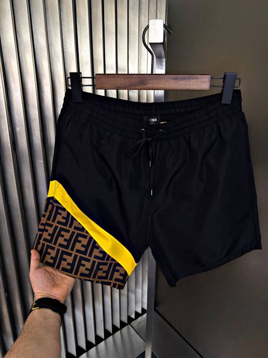 Мъжки бански различни модели