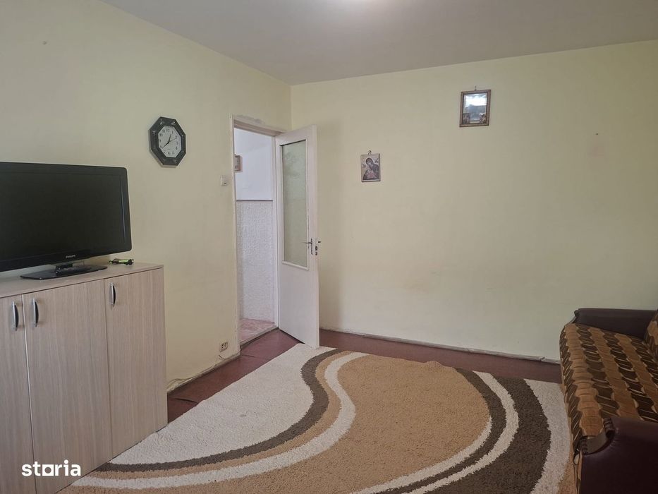 Vest(West Mall),apartament 2 camere de inchiriat — fotografia 3