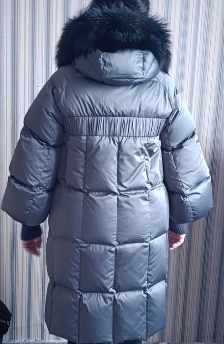 Новый пуховик и подарок