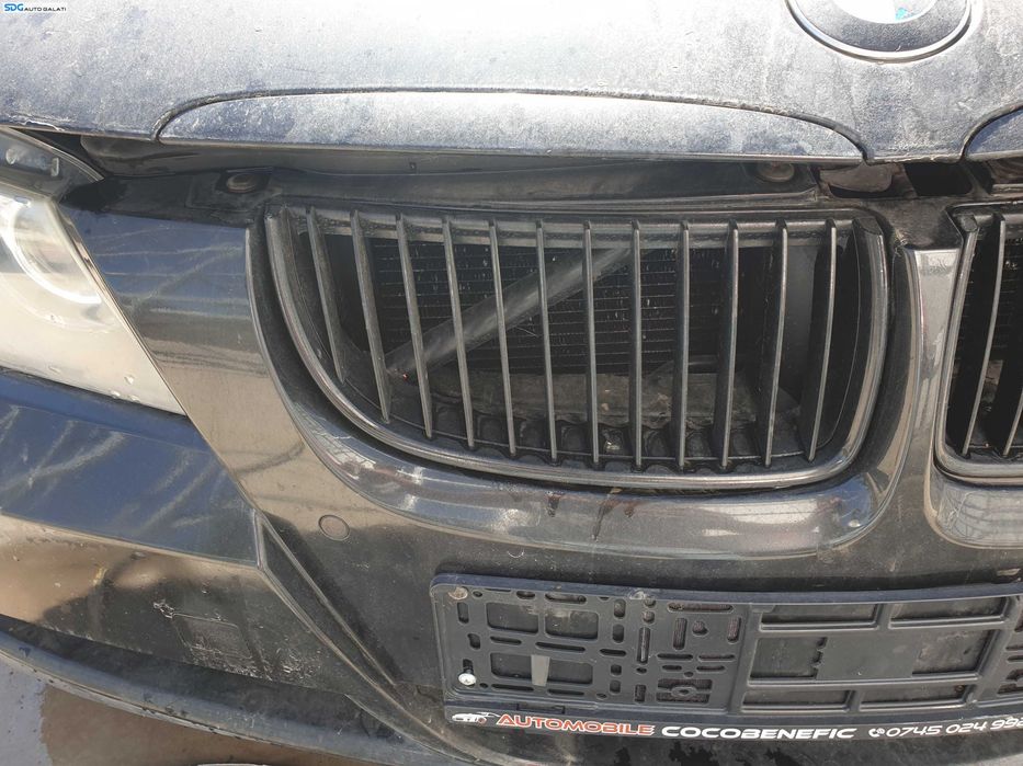 Grila Nara Dreapta de pe Bara Spoiler Fata BMW Seria 3 E90 E91 NFL Non Facelift 2004 - 2007 [K7282]