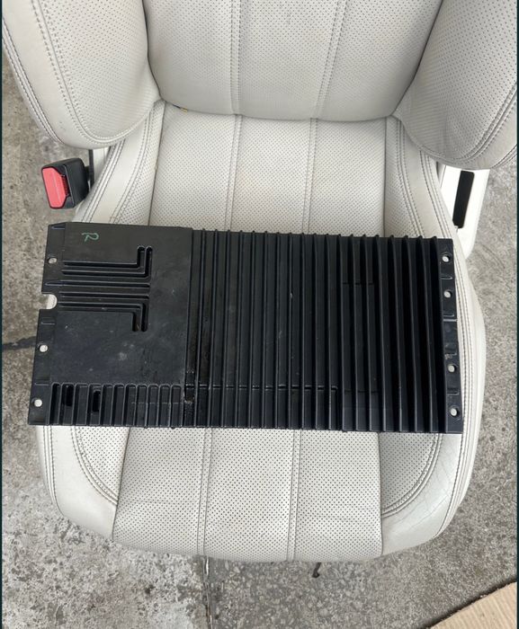 Amplificator audio Land Rover Jaguar CK5219C164DH pentru Range Rover L405 (2013-2021)