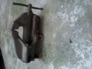 Продавам менгеме номер 20