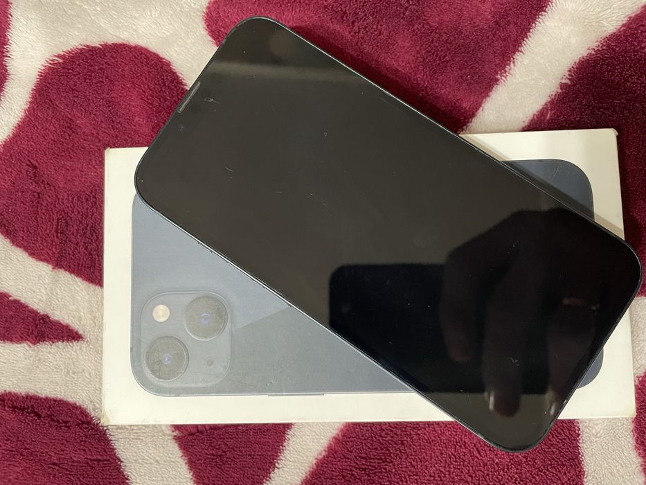 Айфон 13 / 256г / 75% /