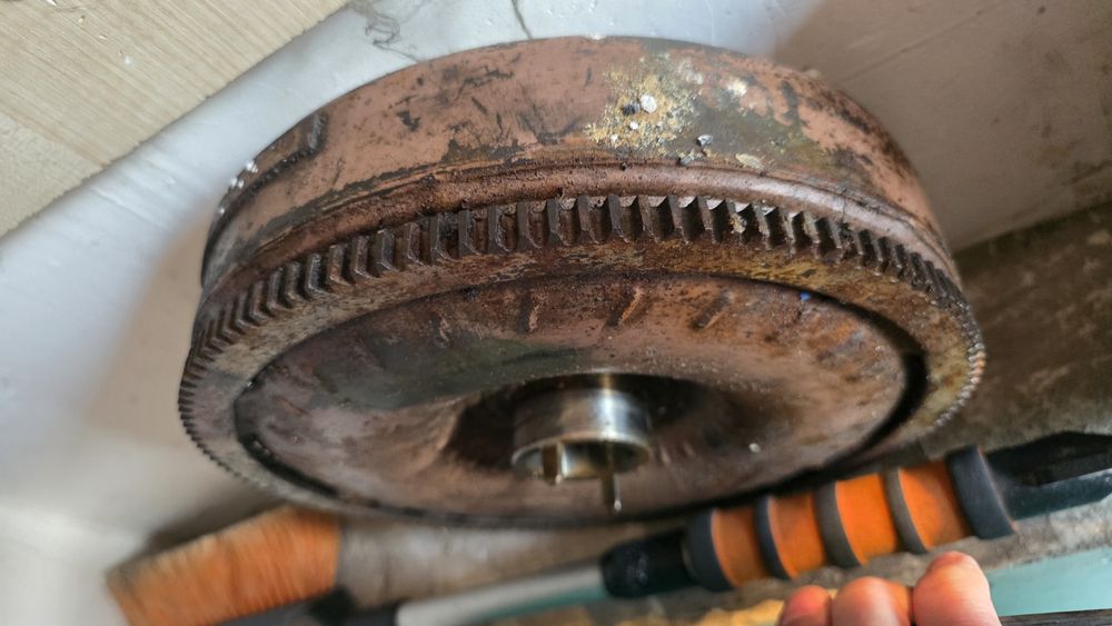 Гидротрасформатор (бубликом)