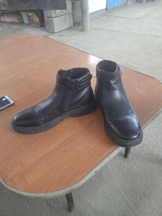 Ботинки мужские 42