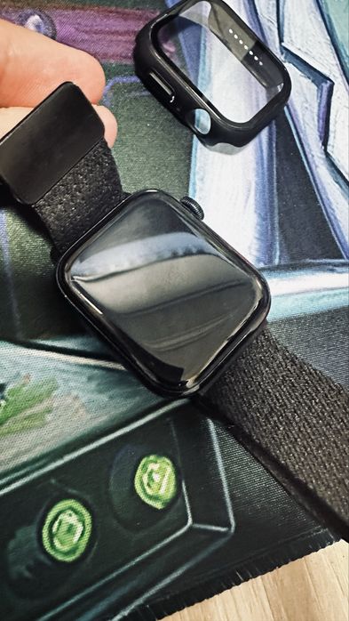 продам Apple Watch se 2