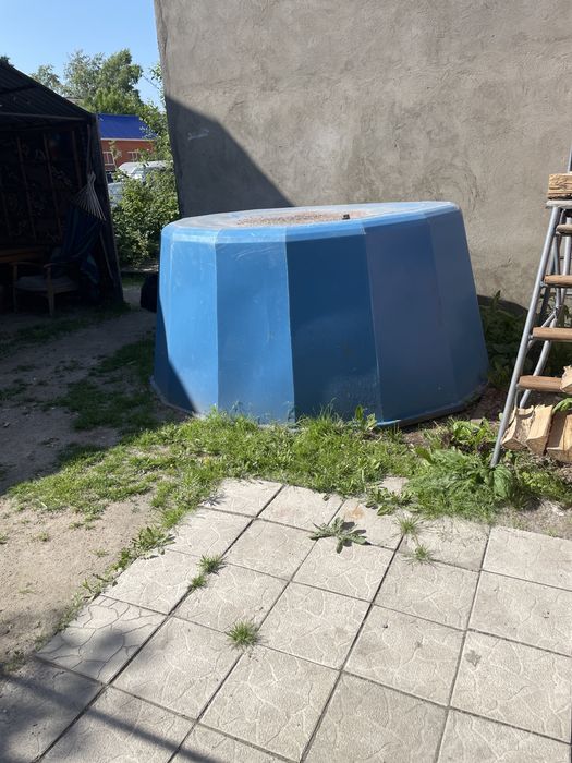 Цена снижена бассейн 4куба