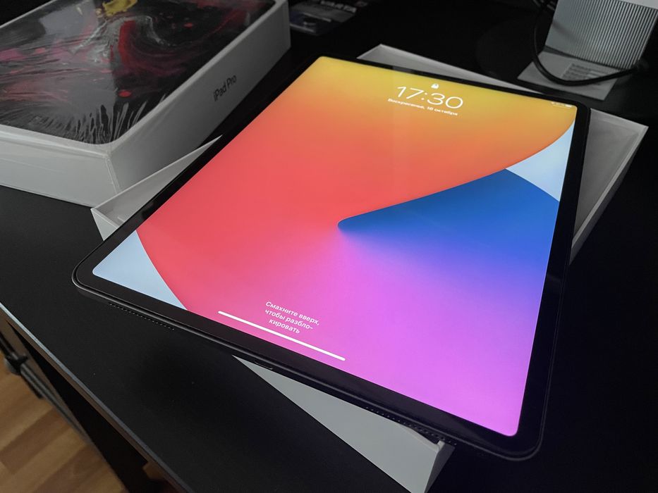 Продам Ipad Pro 12.9 Wi-fi 2020