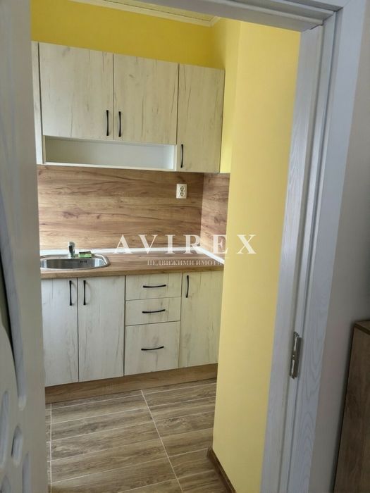 Продава се Едностаен апартамент в Пловдив, Тракия - 38 кв.м за 1074 €/кв.м - Снимка #7