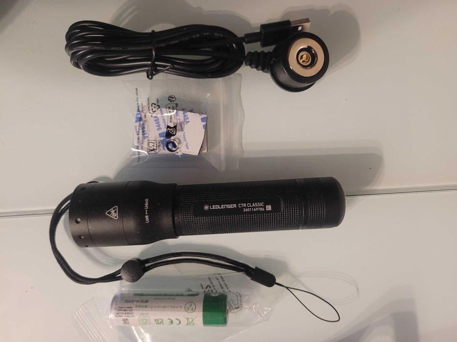 Lanternă Ledlenser C7R Classic - 1000 lumeni