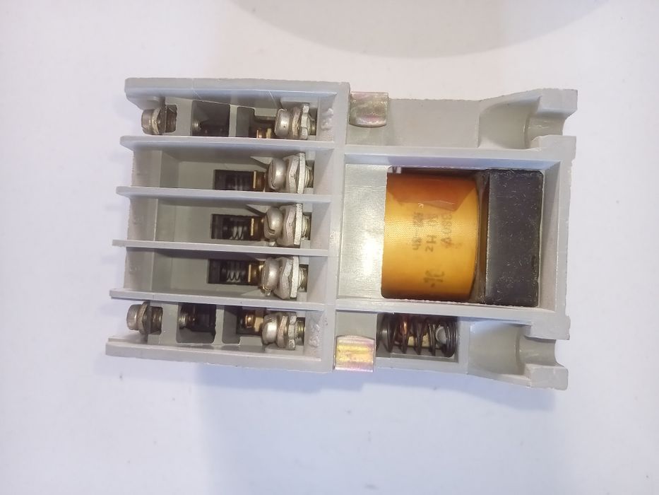 Контактори 40А 220V, 10А 380Vи 63А 380V