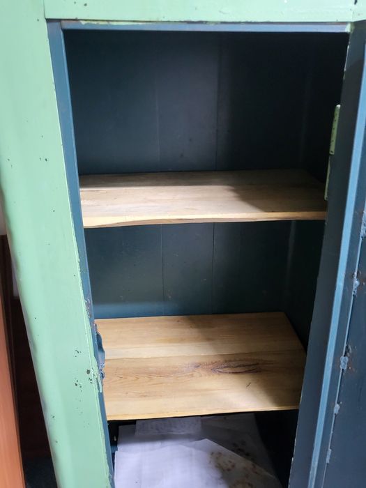 Металлический сейф