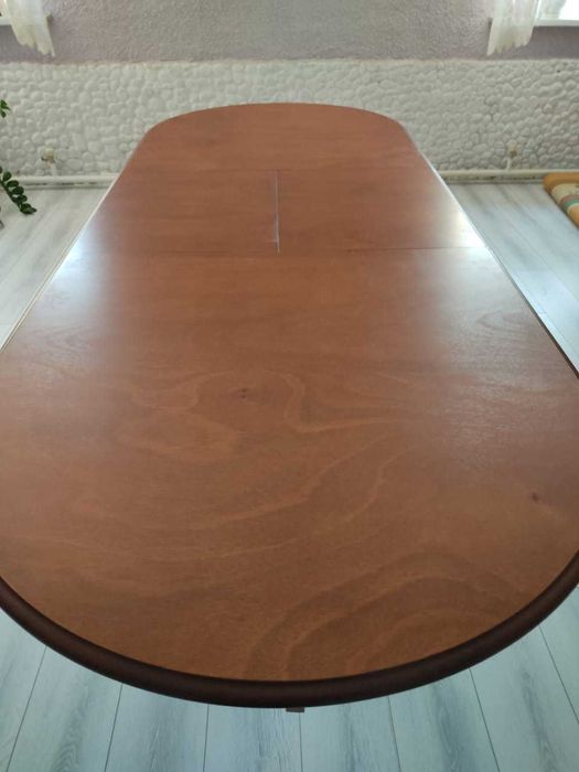 продам стол со стульями
новый