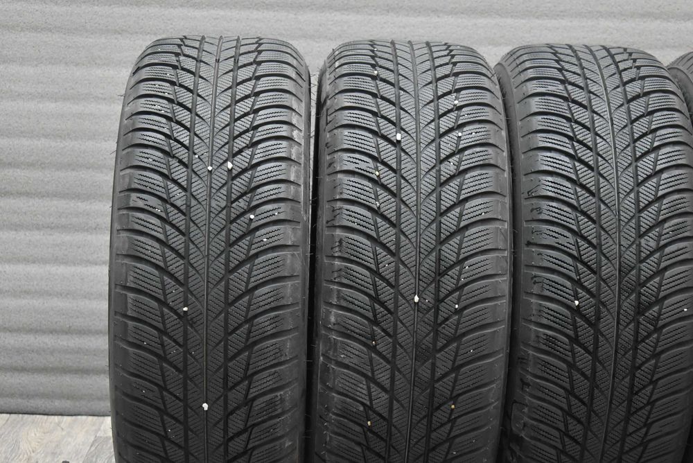 Зимни гуми 225/55/17 Bridgestone