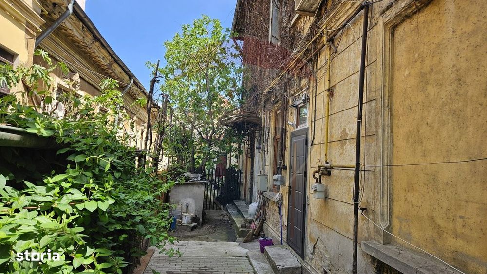 Vânzare apartament cu 2 camere într-o casă interbelică, zona Popa Nan