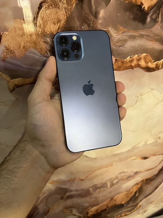 Продам телефон Айфон 12 Pro Max 256