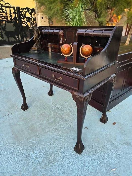 Secreter din lemn,stilul englezesc.