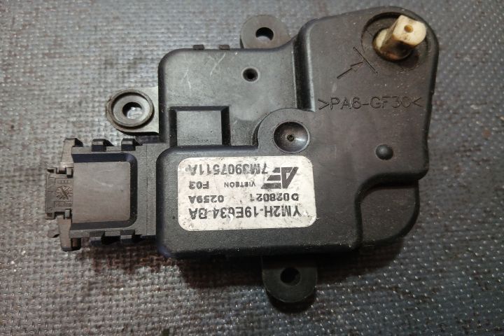 Motoras clapeta aeroterma 7M3907511A YM2H-19E634-BA 7M3907511A YM2H-1