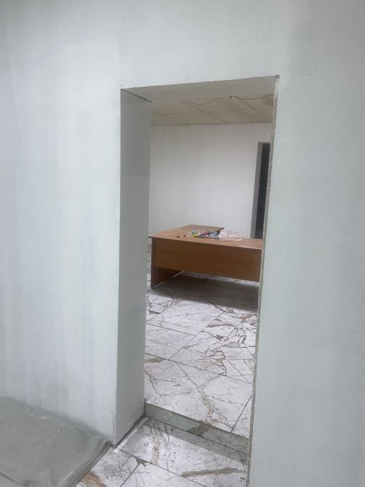 Сдам помещенье 100 кв. м