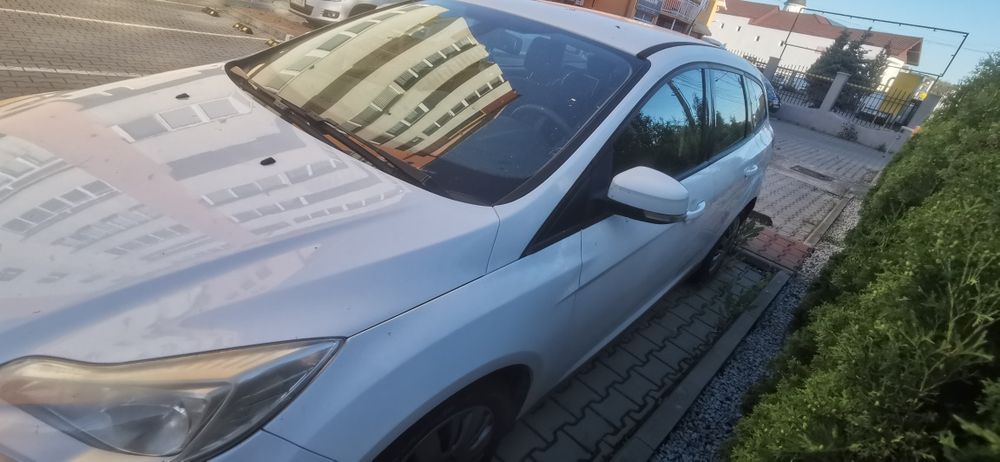 FORD Focus 2014 — imagine 5
