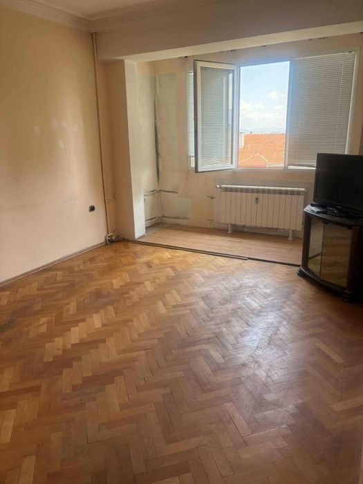 Продава се Двустаен апартамент в София, Толстой - 65 кв.м за 2385 €/кв.м - Снимка #5