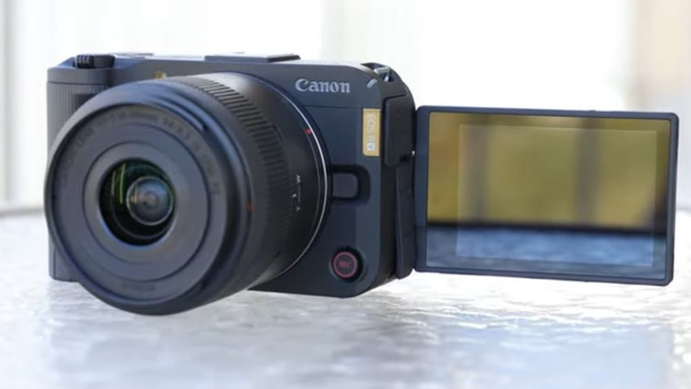 Canon R50v 14-30mm IS PZ 4K 60p 4.2.2 10bit