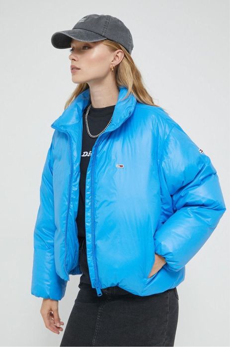 Синьо пухено яке Tommy Jeans