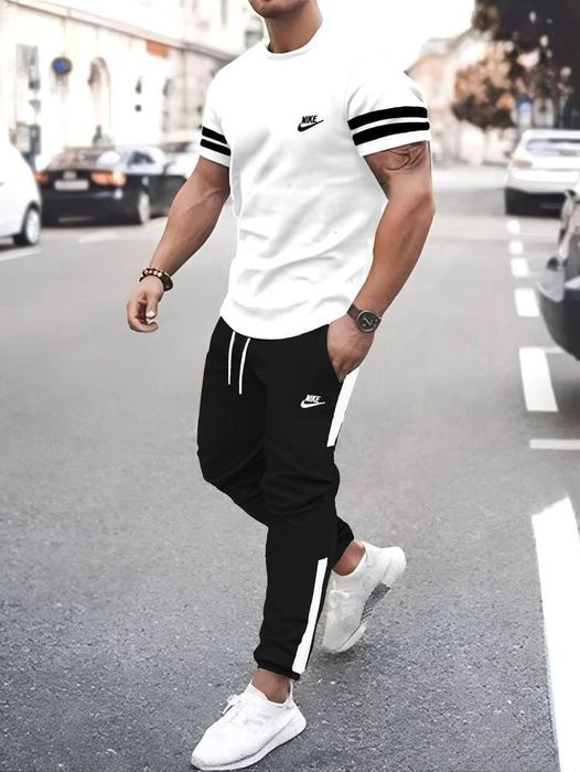 Compleu pentru bărbați